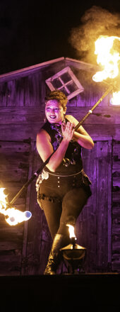 kaylie kreatrix fire dragon staff saunders farm